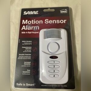 SABRE Motion Sensor Alarm w/ 4-Digit Keypad White  Model HS-MSA NEW